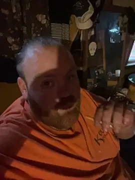 Snapshot of Bigfarmdaddy69 chatting on May 9, 2026, 11:37 am Bigfarmdaddy69 online show from May 9, 2026, 11:37 am