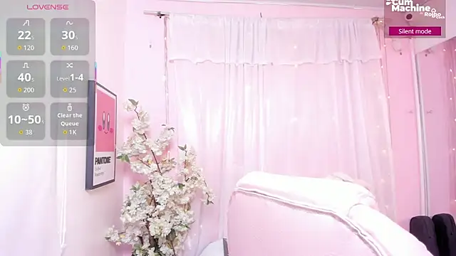 ShanelleDupont  online show from July 3, 2026, 7:53 pm