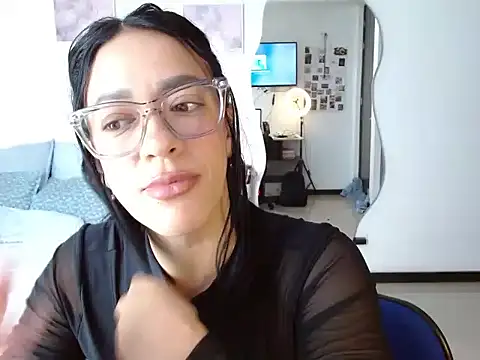 Snapshot of Obsidianlove1 chatting on June 10, 2026, 7:46 pm Obsidianlove1 online show from June 10, 2026, 7:46 pm