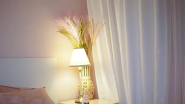 Snapshot of AdelineMoon chatting on June 10, 2026, 7:57 pm AdelineMoon online show from June 10, 2026, 7:57 pm