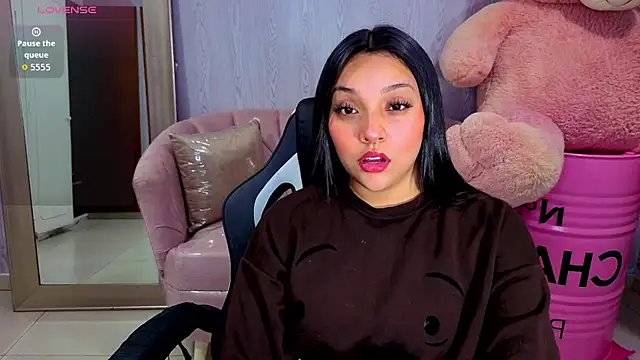 Snapshot of lia_harper_t chatting on July 1, 2026, 3:08 am lia harper t online show from July 1, 2026, 3:08 am