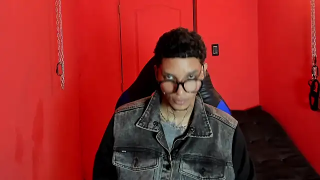 kai storm77 online show from June 3, 2026, 3:20 am