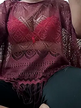 Lovely 08 online show from May 3, 2026, 9:04 am