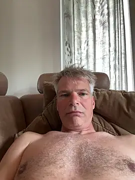 Snapshot of Thor-82 chatting on May 3, 2026, 7:47 am Thor-82 online show from May 3, 2026, 7:47 am