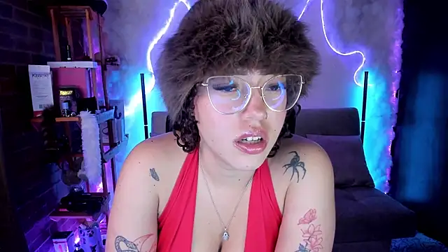 liz martins1 online show from May 15, 2026, 10:50 pm