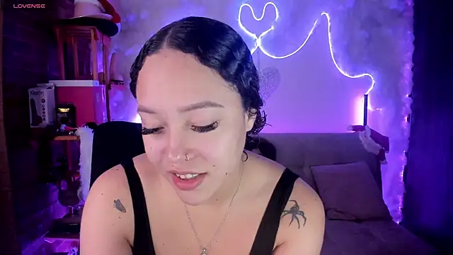 liz martins1 online show from June 11, 2026, 2:22 am