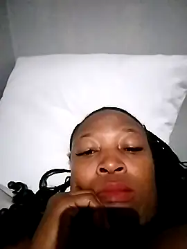 Snapshot of Rose2life chatting on May 11, 2026, 3:45 am Rose2life online show from May 11, 2026, 3:45 am