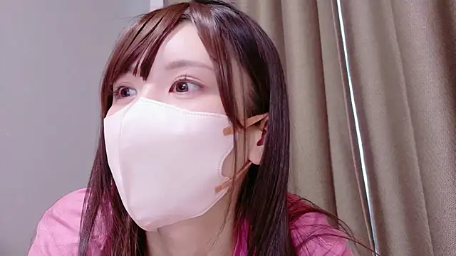 hina mochi online show from May 17, 2026, 3:48 am