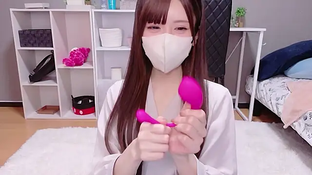 hina mochi online show from June 1, 2026, 2:19 pm