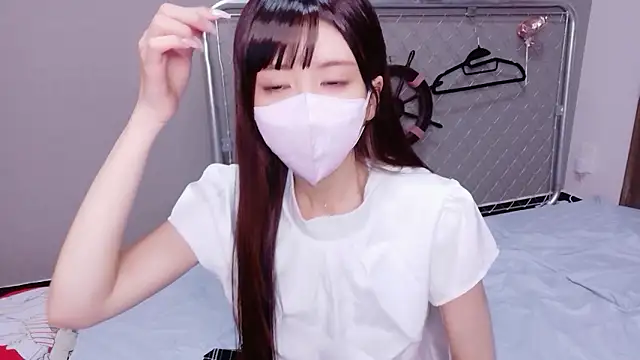 hina mochi online show from July 19, 2026, 1:26 pm