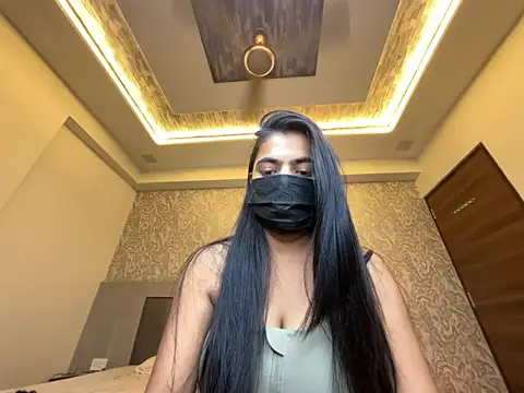 Snapshot of Miss_Heer chatting on May 19, 2026, 7:09 pm Miss Heer online show from May 19, 2026, 7:09 pm