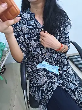 zoya baby  online show from June 22, 2026, 6:54 am