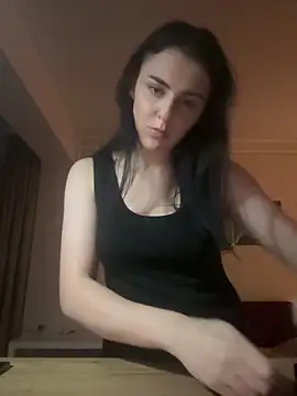 Snapshot of ema-emanuela chatting on June 2, 2026, 9:39 pm ema-emanuela online show from June 2, 2026, 9:39 pm