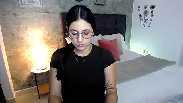Snapshot of isa_cruzx chatting on May 15, 2026, 9:33 pm isa cruzx online show from May 15, 2026, 9:33 pm