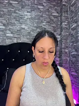Snapshot of Cloe-Fire chatting on May 9, 2026, 11:15 am Cloe-Fire online show from May 9, 2026, 11:15 am