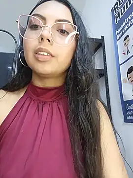 JENNIFER  03 online show from August 4, 2026, 4:53 pm