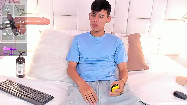 Snapshot of JacobFerrer chatting on May 27, 2026, 6:38 pm JacobFerrer online show from May 27, 2026, 6:38 pm