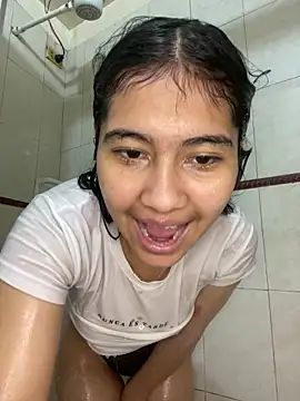Xaannder online show from May 15, 2026, 1:56 am