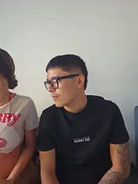 Snapshot of SAMY_AND_FRIENDSS chatting on July 19, 2026, 1:48 pm SAMY AND FRIENDSS online show from July 19, 2026, 1:48 pm