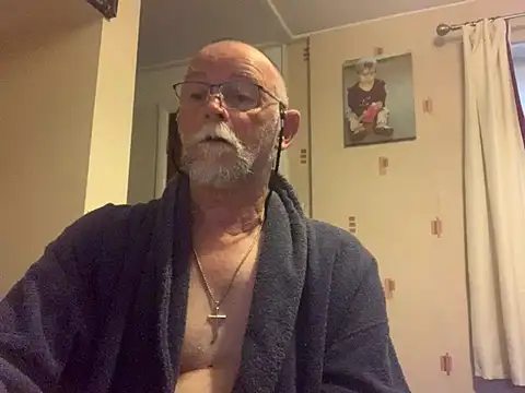 Moonraker64 online show from June 30, 2026, 4:57 am