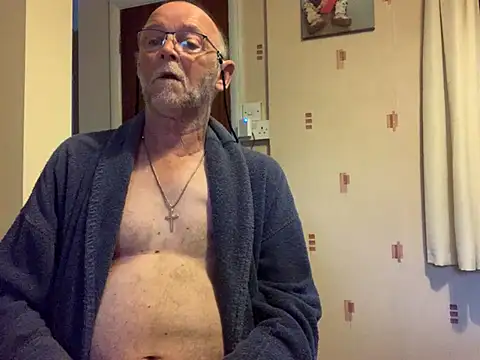 Moonraker64 online show from July 18, 2026, 4:49 am