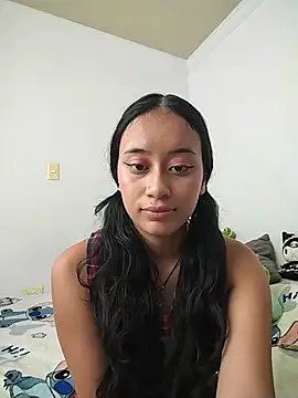 Snapshot of L0lita_Emi12 chatting on May 21, 2026, 4:25 pm L0lita Emi12 online show from May 21, 2026, 4:25 pm