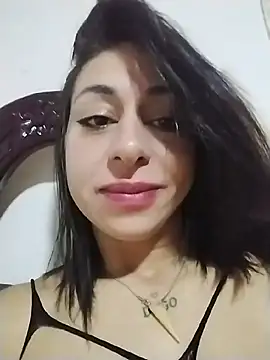 arianna rouse  online show from June 17, 2026, 2:14 am