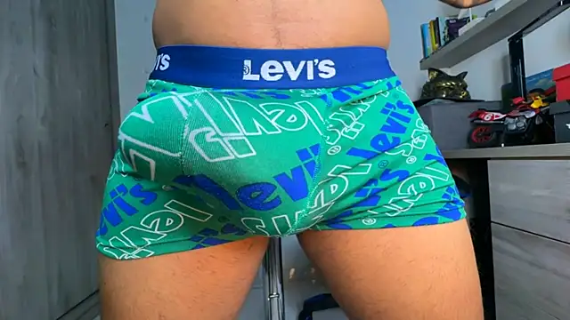 Jordylatino online show from July 26, 2026, 11:22 pm