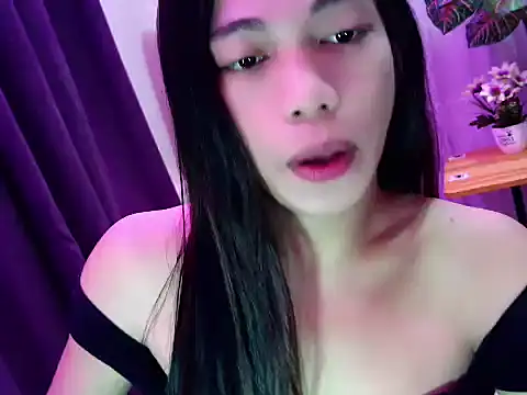 Snapshot of sexyfucksophia chatting on July 5, 2026, 1:29 pm sexyfucksophia online show from July 5, 2026, 1:29 pm