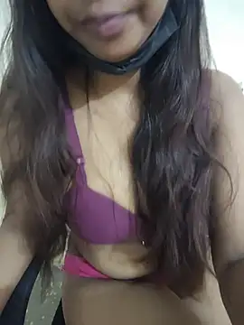 Snapshot of RAGNI-Love chatting on July 8, 2026, 6:07 am RAGNI-Love online show from July 8, 2026, 6:07 am