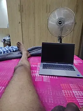 santhoshkannadaboy online show from May 16, 2026, 12:07 am