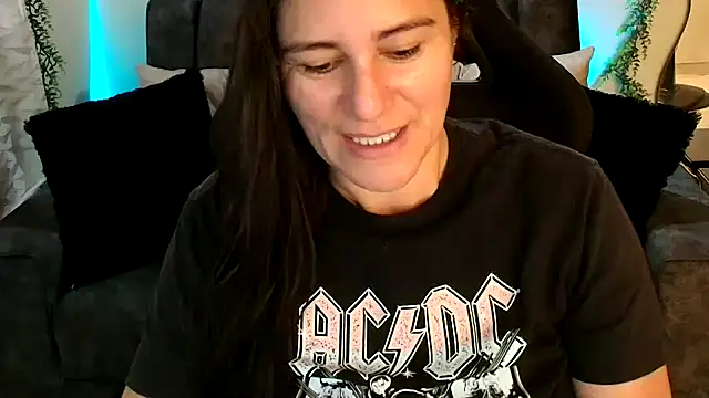 Snapshot of LUCYMILF_SEXY chatting on May 30, 2026, 2:47 pm LUCYMILF SEXY online show from May 30, 2026, 2:47 pm