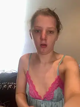 Snapshot of Tatum-Bear chatting on June 21, 2026, 7:33 am Tatum-Bear online show from June 21, 2026, 7:33 am
