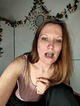 Candy Cougar online show from May 7, 2026, 6:30 am