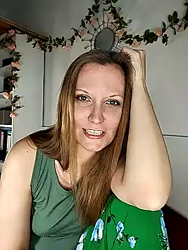 Candy Cougar online show from May 8, 2026, 3:39 pm