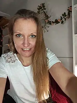 Candy Cougar online show from May 14, 2026, 6:53 am