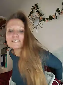 Candy Cougar online show from May 17, 2026, 6:55 am