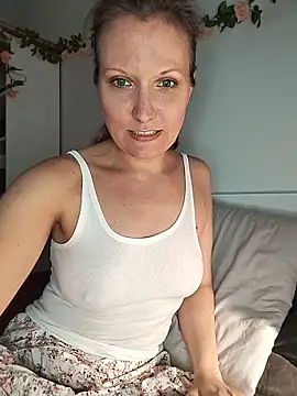 Candy Cougar online show from June 13, 2026, 12:03 pm