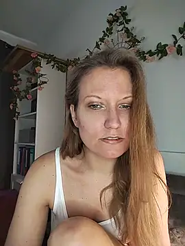 Candy Cougar online show from June 18, 2026, 6:35 am