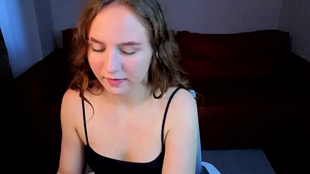 Snapshot of Vicki_Milles chatting on July 1, 2026, 6:59 am Vicki Milles online show from July 1, 2026, 6:59 am