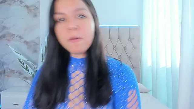 Clara4w online show from May 25, 2026, 12:00 pm