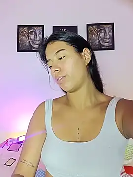 Raven stonee01 online show from June 10, 2026, 9:57 pm