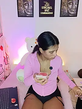 Raven stonee01 online show from June 18, 2026, 12:33 am