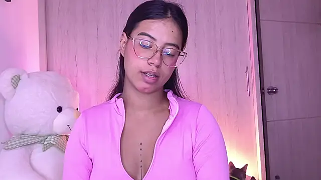 Raven stonee01 online show from July 22, 2026, 12:13 am