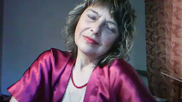 Snapshot of ElizabethGorden chatting on May 15, 2026, 3:02 am ElizabethGorden online show from May 15, 2026, 3:02 am