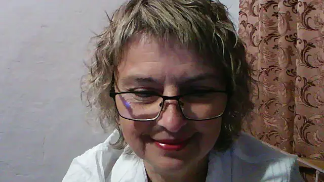 Snapshot of ElizabethGorden chatting on June 17, 2026, 6:42 pm ElizabethGorden online show from June 17, 2026, 6:42 pm