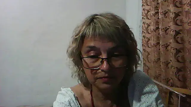 Snapshot of ElizabethGorden chatting on August 2, 2026, 5:55 pm ElizabethGorden online show from August 2, 2026, 5:55 pm