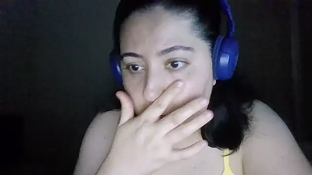 Snapshot of IsabellaJacobs chatting on June 18, 2026, 10:58 pm IsabellaJacobs online show from June 18, 2026, 10:58 pm