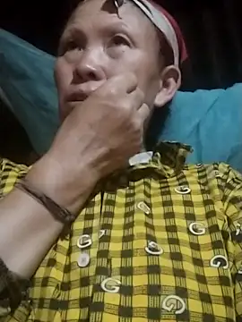 Snapshot of yeuanh1 chatting on May 14, 2026, 1:18 pm yeuanh1 online show from May 14, 2026, 1:18 pm