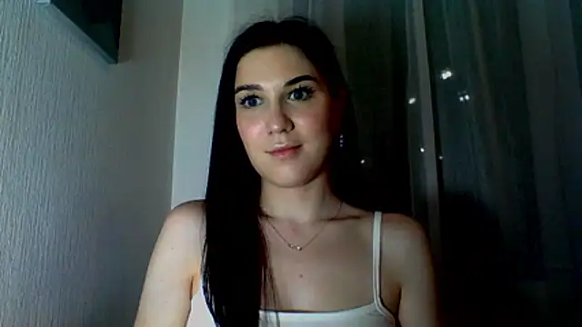 Snapshot of Katiee_Foxi chatting on May 25, 2026, 9:32 pm Katiee Foxi online show from May 25, 2026, 9:32 pm